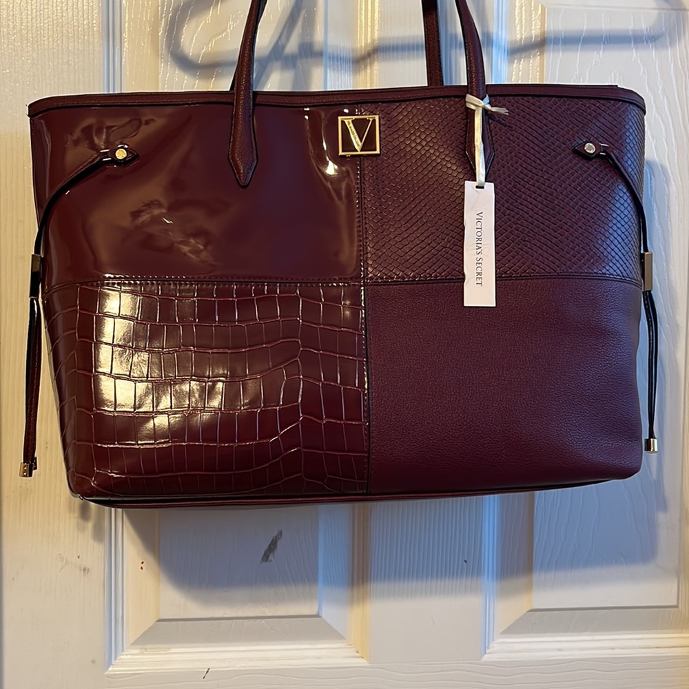 Victoria Secret Large Tote Bag.                New beautiful burgundy color